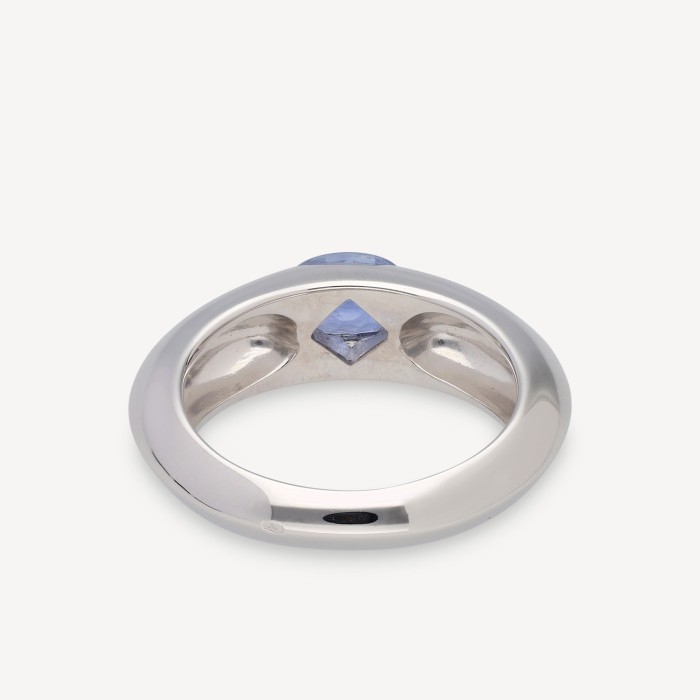 Piaget Biseau blue sapphire ring