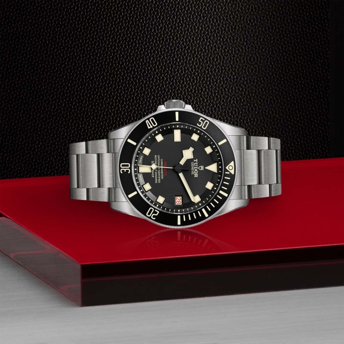 Reloj Tudor Pelagos LHD de titanio