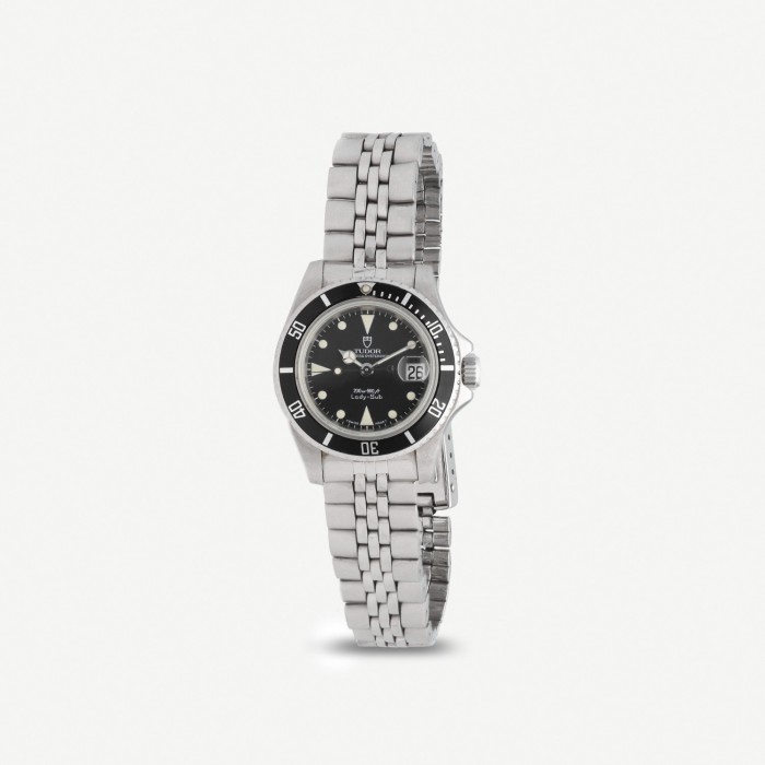 Tudor Lady Sub
