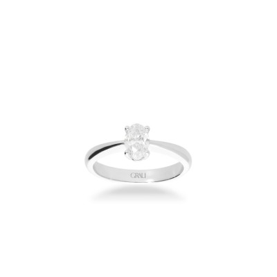 Anell Solitari d’Or Blanc amb Diamant Oval