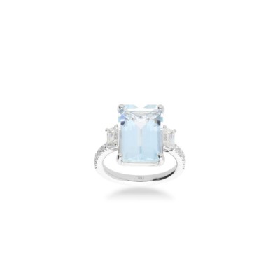 Anillo en oro blanco con aguamarina y diamantes