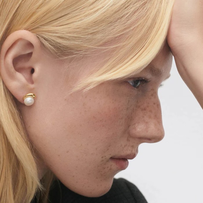 La Perla Stud Earrings by PdPaola