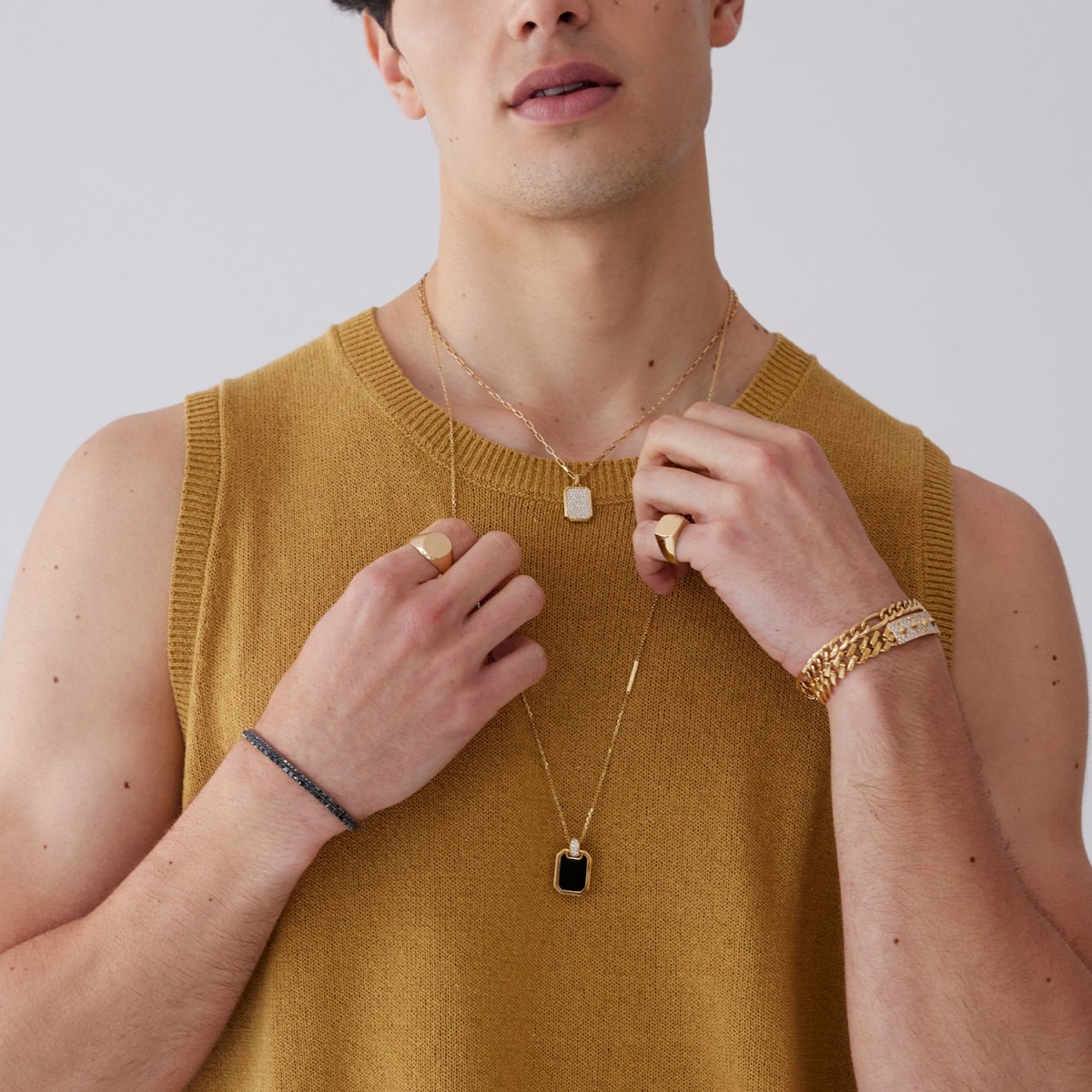 Rectangular Signet Ring in Yellow Gold by Grau