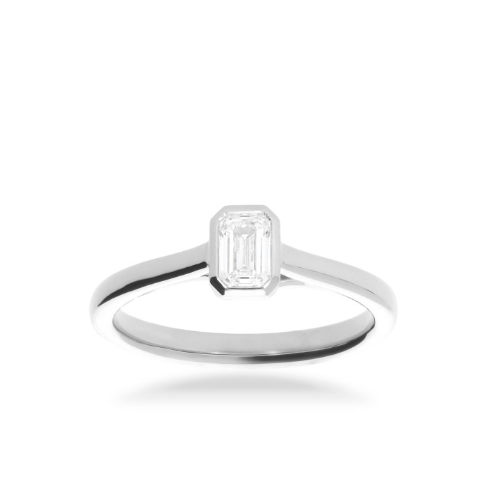 Grau solitaire Ring with Emerald-cut Diamond