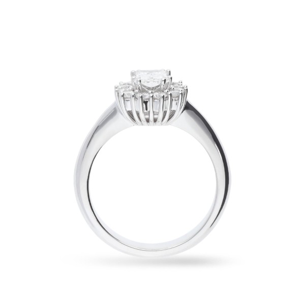 Anillo Grau de Oro Blanco con Diamante talla Radiante
