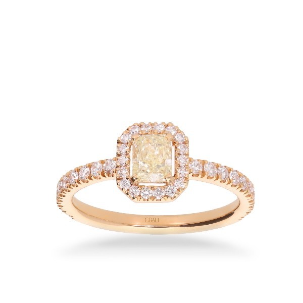 Rose gold ring with central Fancy Diamond and pavé Diamonds