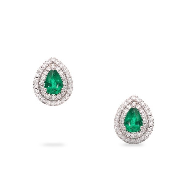Rosette earrings with a central teardrop-shaped emerald (1.18ct) and a double halo of diamonds (0.64ct)