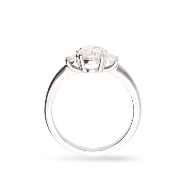 White Gold Trilogy Ring with Oval Diamond and Half-Moon Diamonds | Jewelry Online Grau