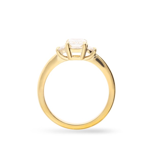 Anillo Trilogy en Oro Amarillo con Diamante Central 1,02 ct