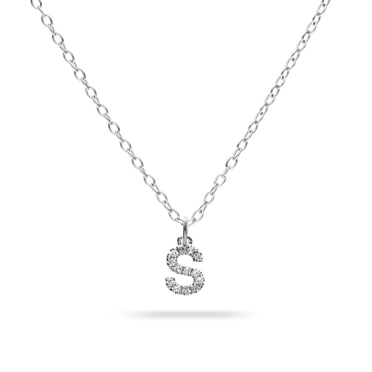 Collar Inicial “S” en Oro Blanco con Diamantes