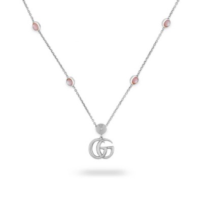 Double G necklace and Gucci mother-of-pearl