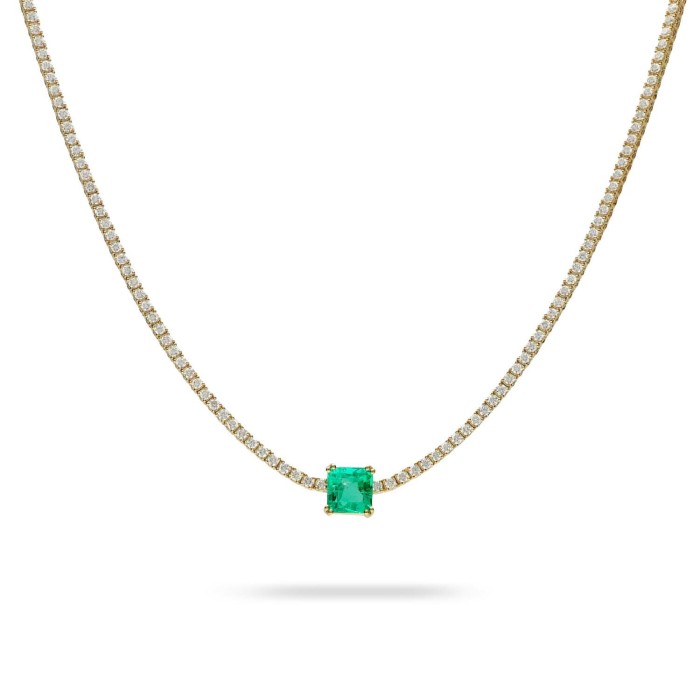 Riviere necklace in yellow gold with diamonds and emeralds