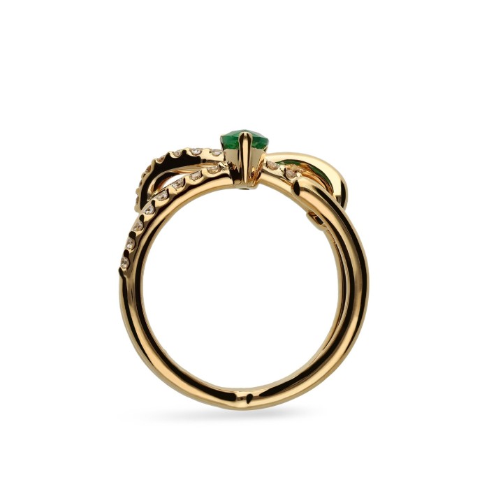 Rose Gold Intertwined Ring with Emerald and Diamonds