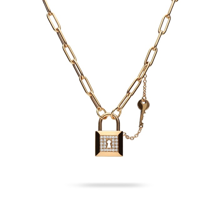 Necklace Grau Chain Forced Padlock and Pavé