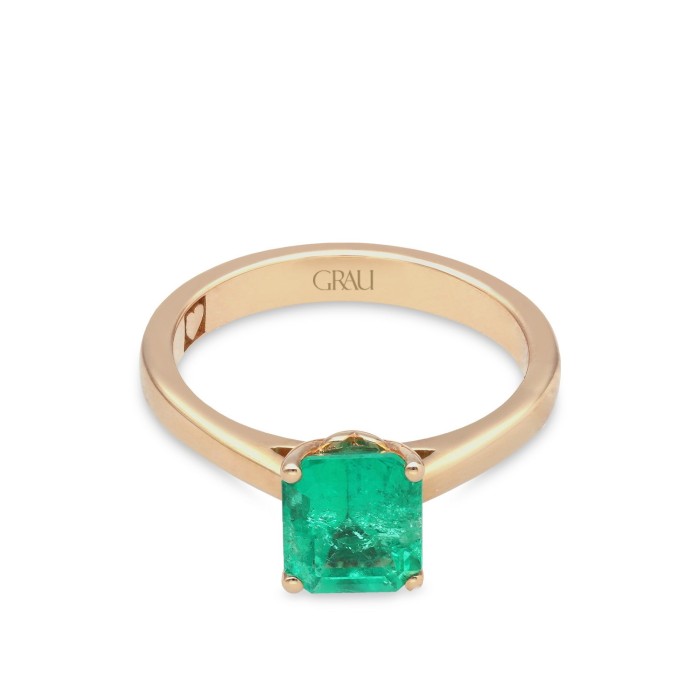 Grau gold heart emerald ring