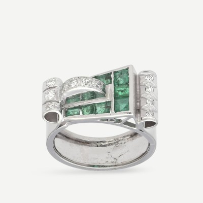 Art-deco diamond and emerald ring