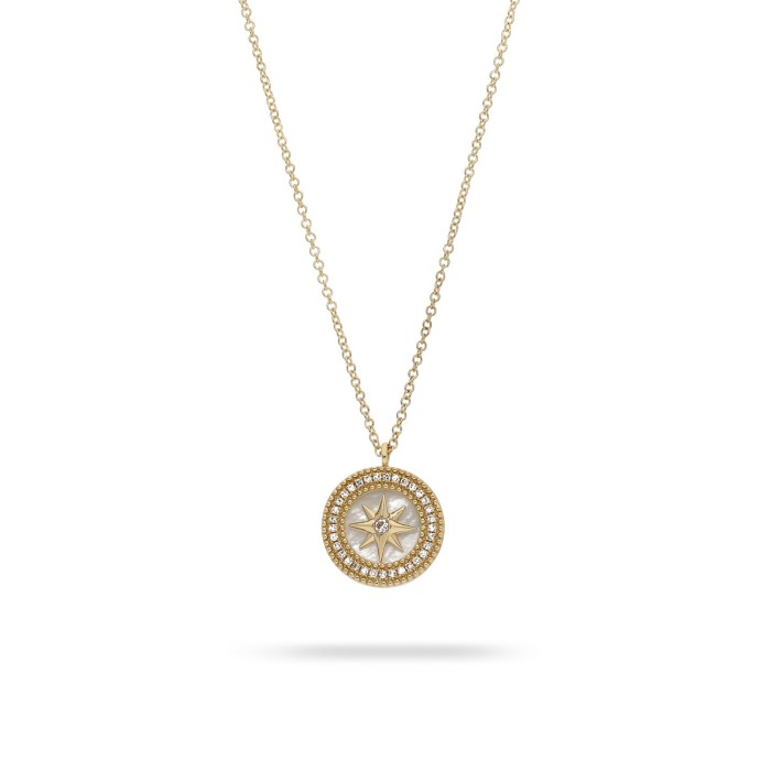 Tiny Charms Grau Star Yellow Gold and Diamonds Necklace