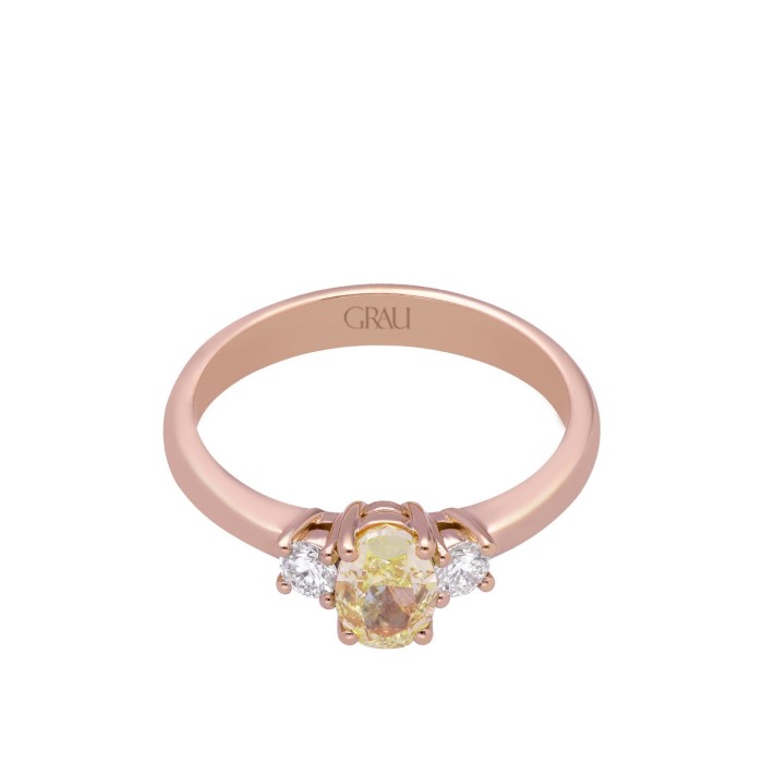 Grau Solitaire with Fancy Diamond and Yellow Gold