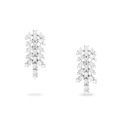 Grau Long Chandelier Earrings in White Gold and Diamonds