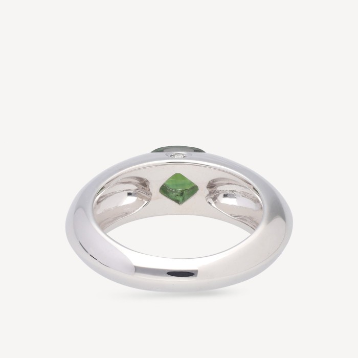 Piaget Biseau white gold green sapphire ring