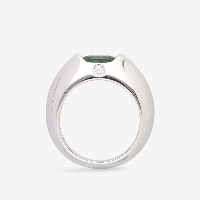 Anillo Piaget Biseau oro blanco zafiro verde