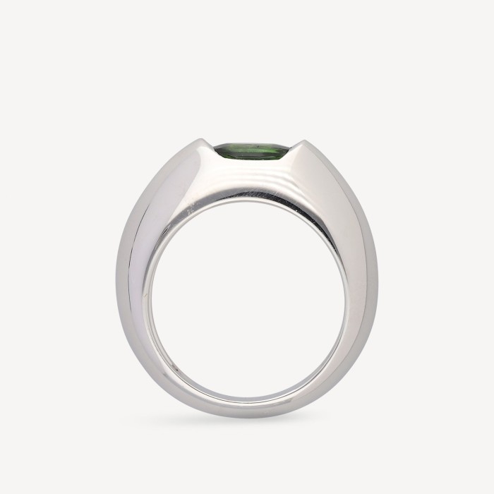 Anillo Piaget Biseau oro blanco zafiro verde