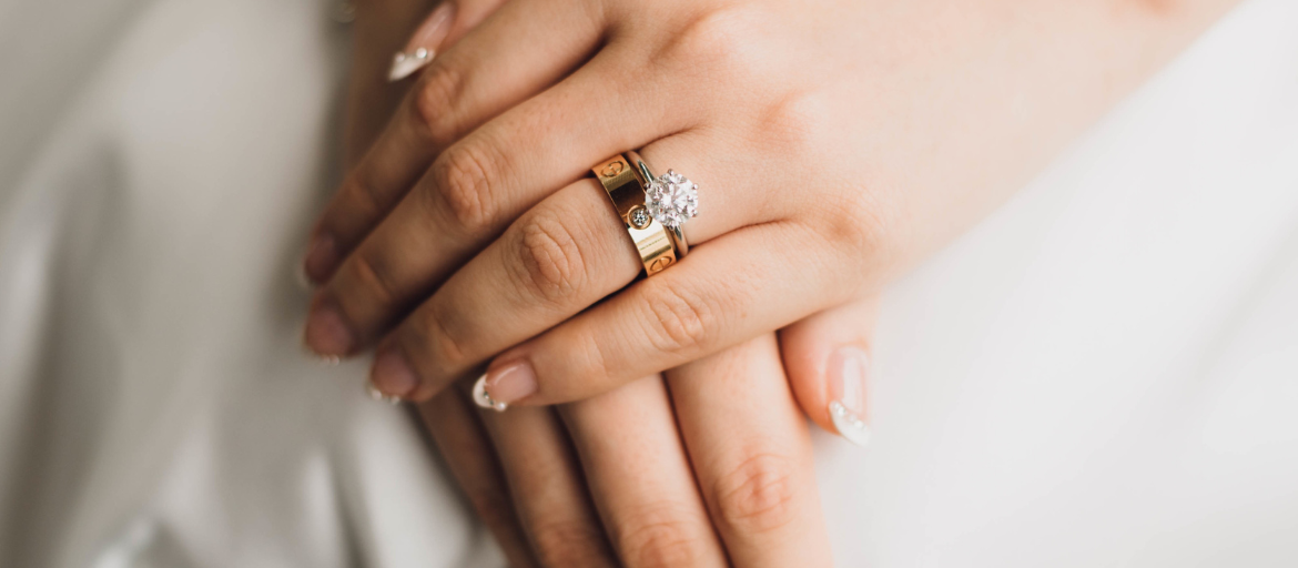 Anillos de oro una tendencia que ha venido para quedarse Ecoeureka