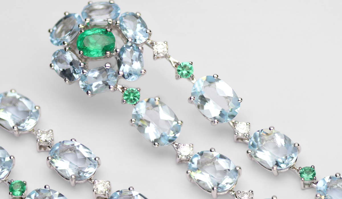 pendientes alta joyeria diamantes blancos y esmeralda galatea
