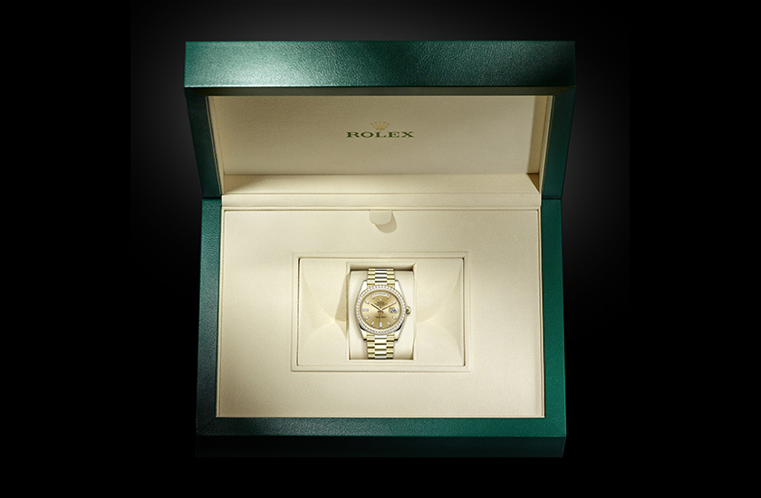 Rolex Day-Date 40 de oro amarillo, diamantes y esfera champagne en su estuche Joyería Grau