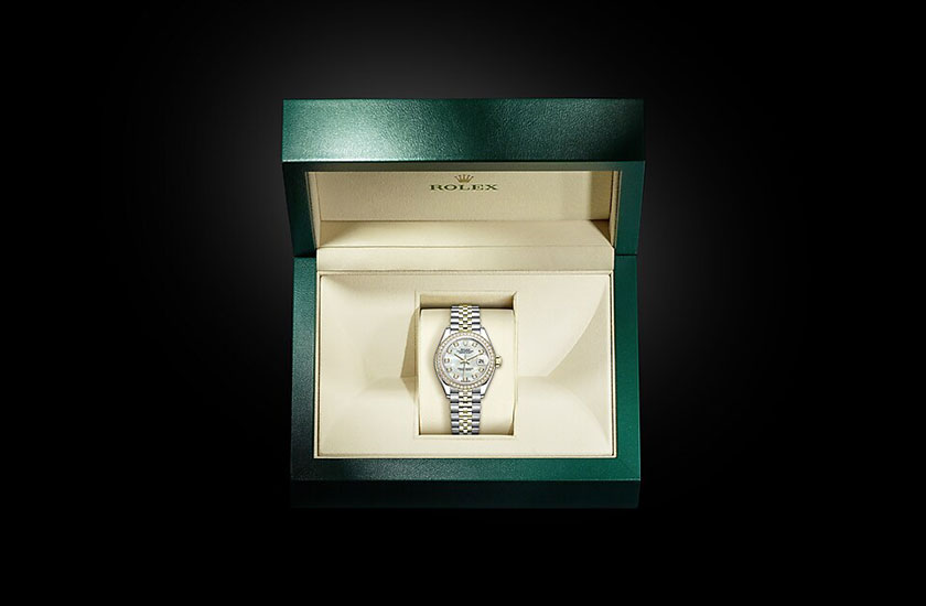 Estuche Rolex Watch Lady-Datejust Oystersteel, yellow gold, Mother-of-Pearl Dial set with diamonds Joyería Grau