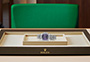 Reloj Rolex Datejust 31  oro blanco y diamantes y esfera «aubergine» engastada de diamantes watchdesk en Joyería Grau