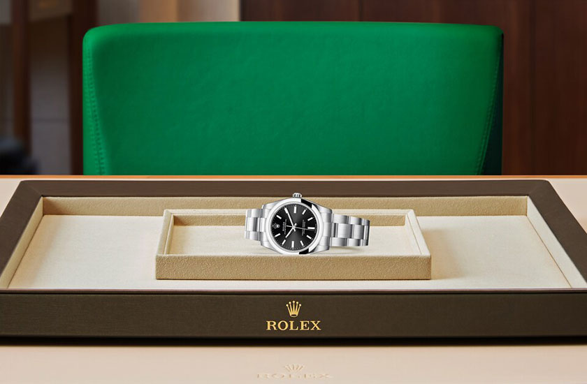 Reloj Rolex Oyster Perpetual 34 de acero Oystersteel y esfera color negro vivo watchdesk en Joyería Grau