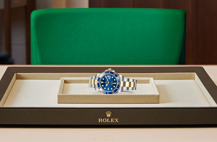 Reloj Rolex Submariner Date de acero Oystersteel, oro amarillo y esfera azul real en Joyería Grau