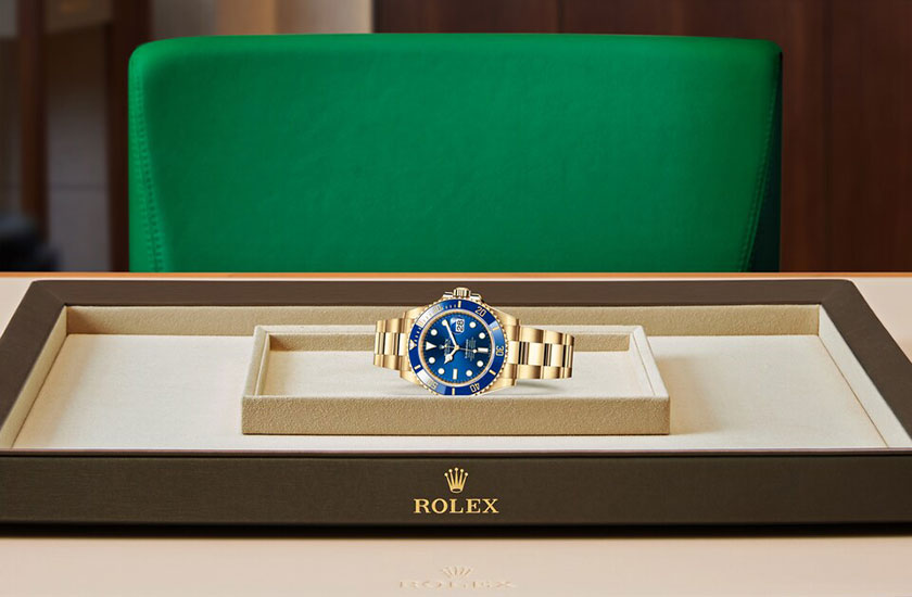 Reloj Rolex Submariner oro amarillo y esfera azul real en Joyería Grau