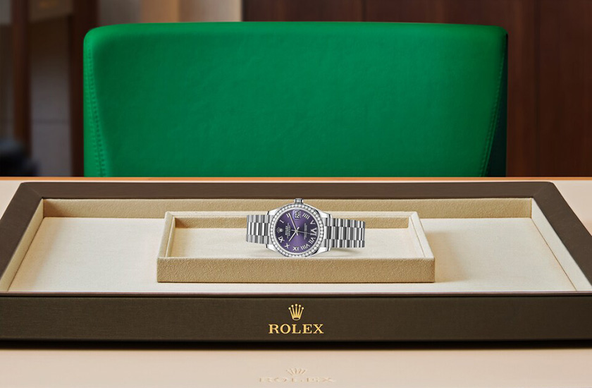 Reloj Rolex Datejust 31  oro blanco y diamantes y esfera «aubergine» engastada de diamantes watchdesk en Joyería Grau
