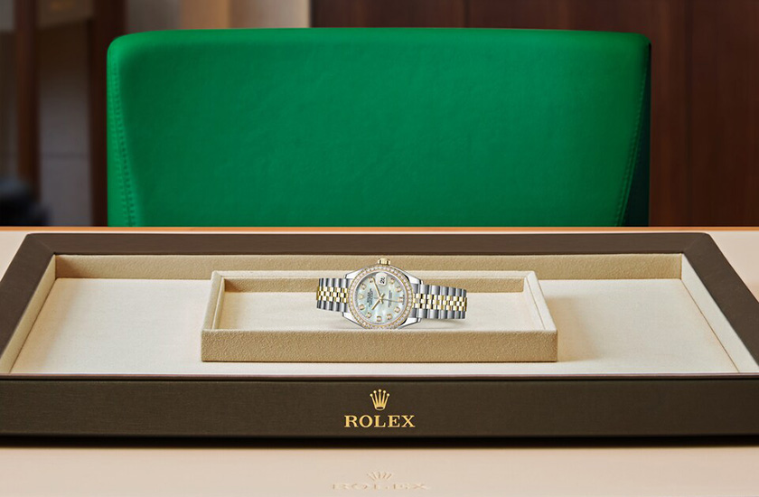 Presentación reloj Rolex Lady-Datejust acero Oystersteel, oro amarillo, esfera de nácar blanco engastada de diamantes en Joyería Grau